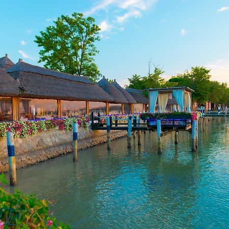 Appartamenti Ai Pini Bibione Bagian luar foto
